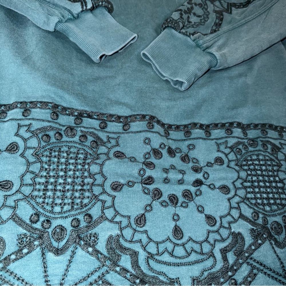 Anthropologie Daily Practice Elaine Embroidered Hoodie medium - Picture 6 of 8
